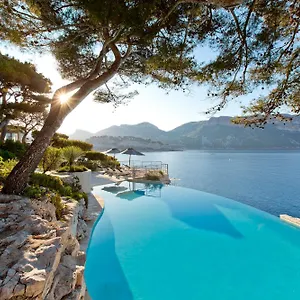 Les Roches Blanches Hotel