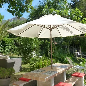 Large Private Garden, Quiet 2-bedroom Apartment, Air Conditioning, Wifi, Parking Cassis